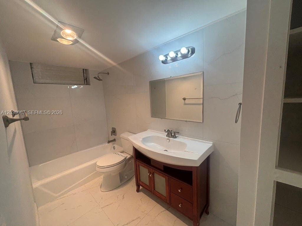 2999 Point East Dr # C614, Aventura FL 33160 — 25
