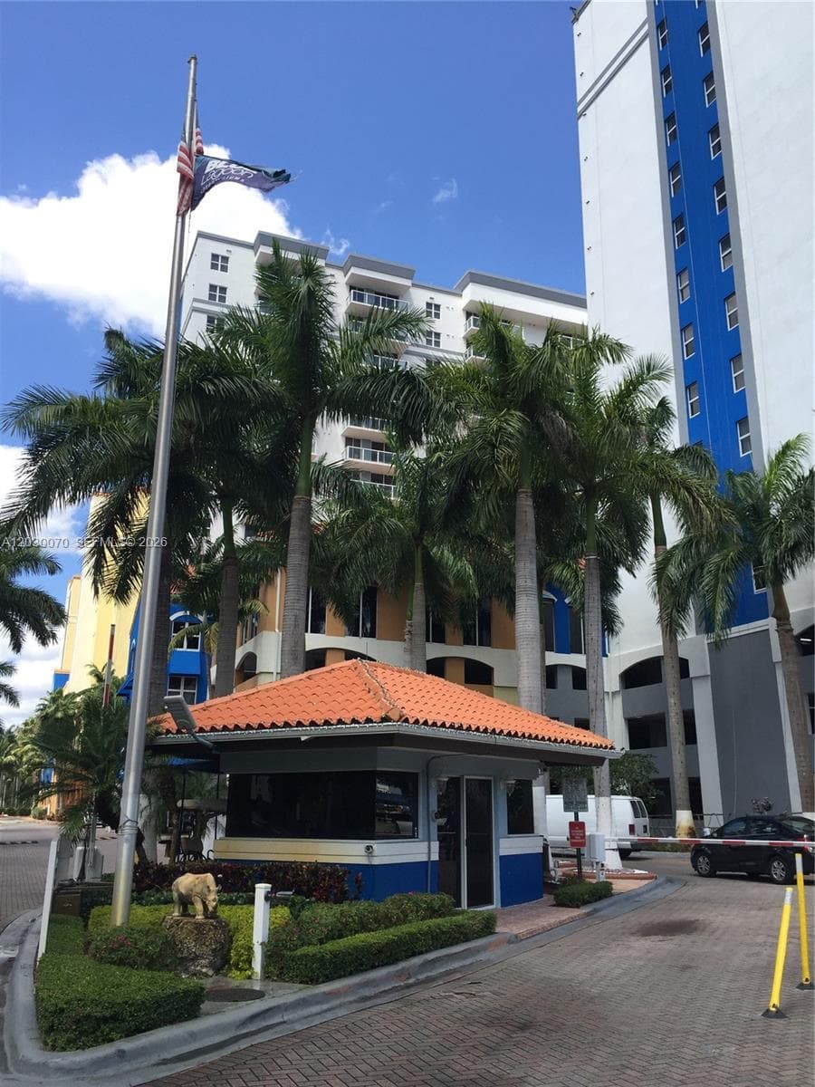 5085 NW 7th St # 602, Miami FL 33126 — 13