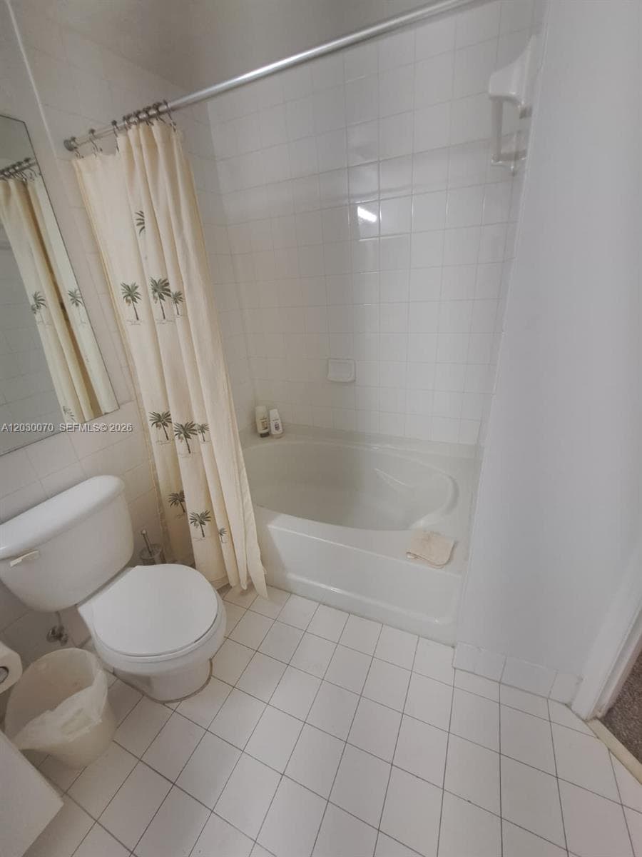 5085 NW 7th St # 602, Miami FL 33126 — 8