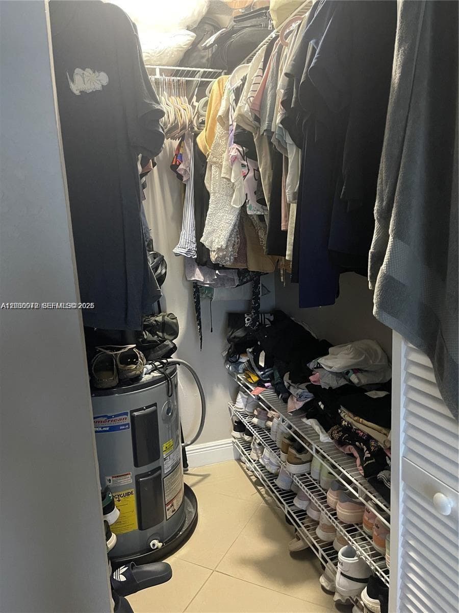 8100 Geneva Ct # 446, Doral FL 33166 — 7