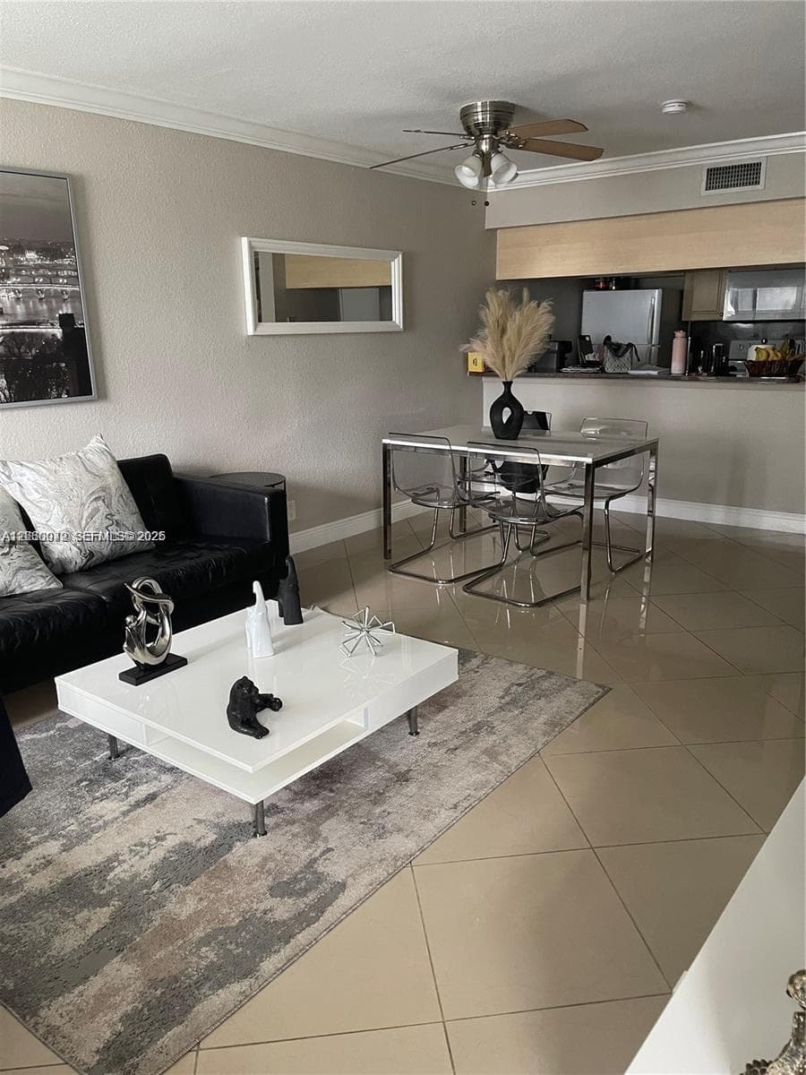 8100 Geneva Ct # 446, Doral FL 33166 — 11