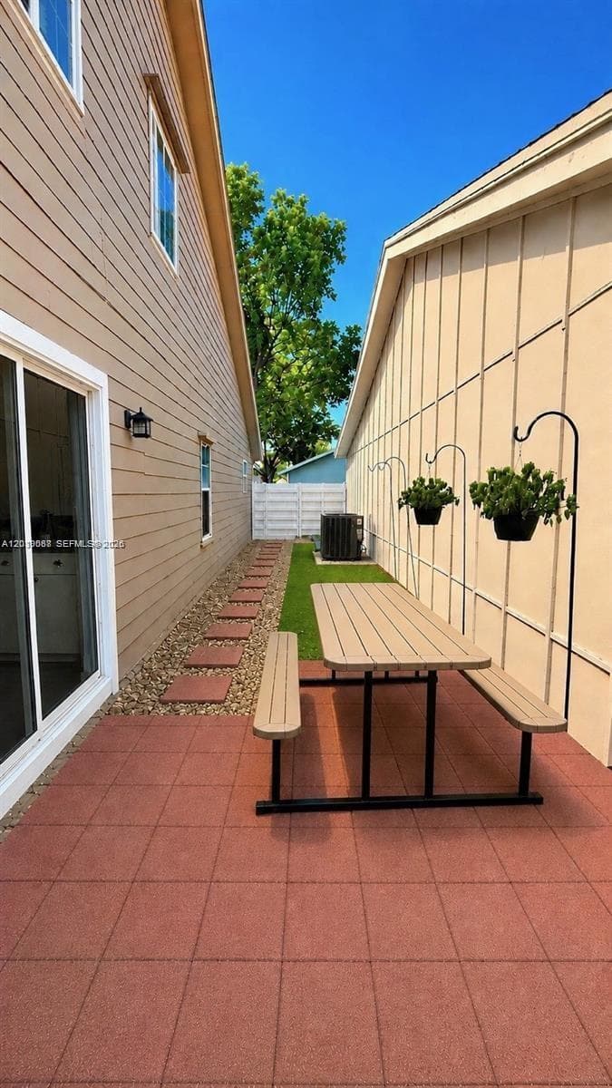 14510 SW 142nd Ct Cir S, Miami FL 33186 — 25