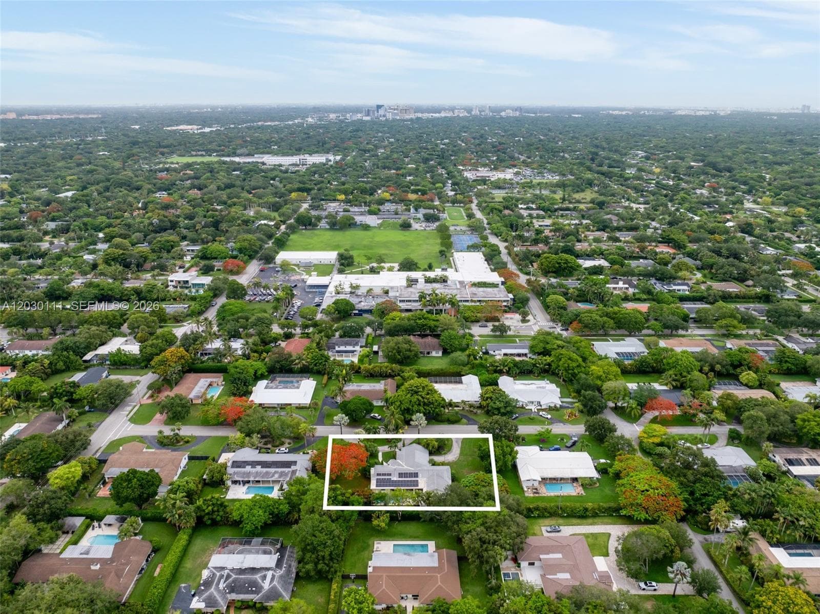 7350 SW 129th St, Pinecrest FL 33156 — 70