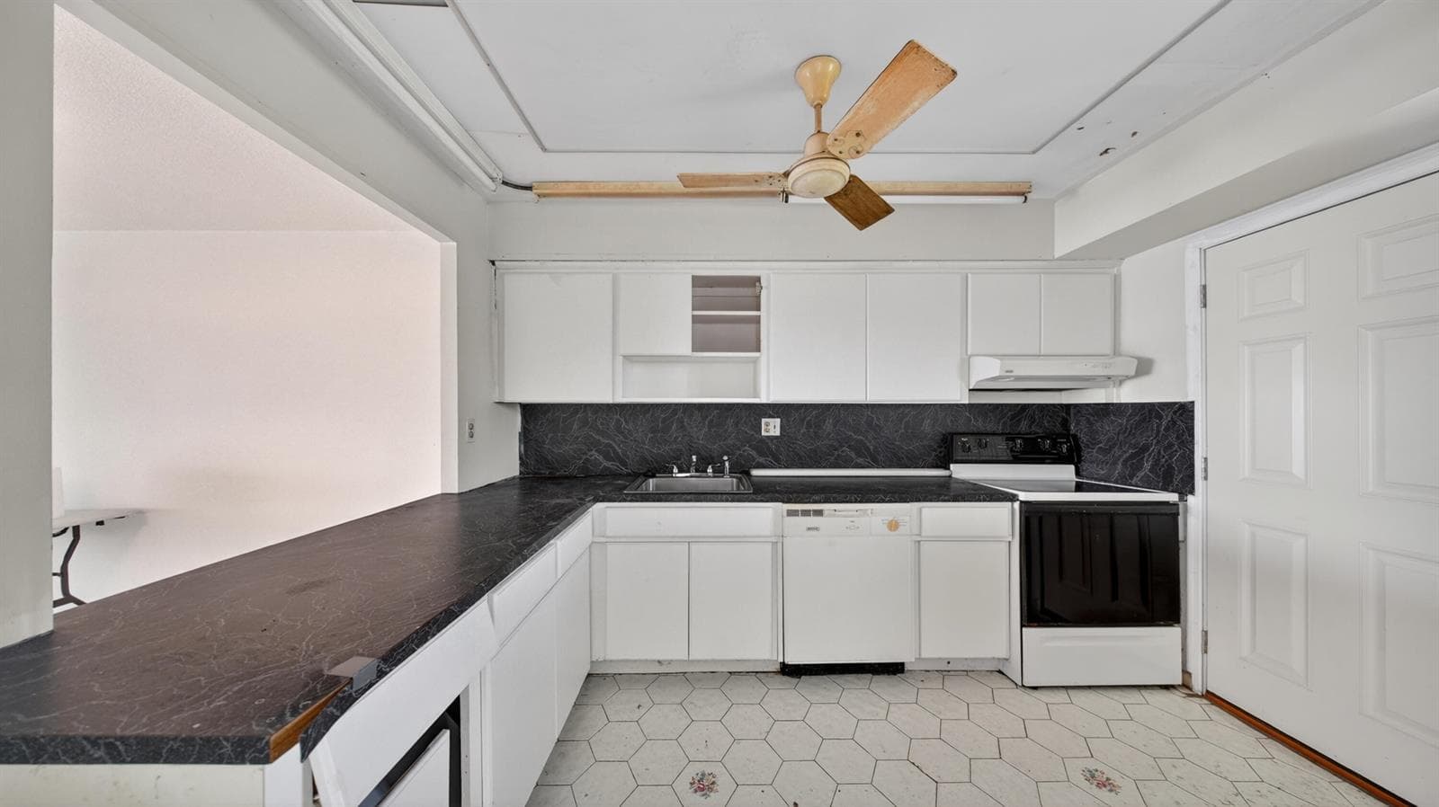 1100 NE 191st Street # 44, Miami FL 33179 — 13