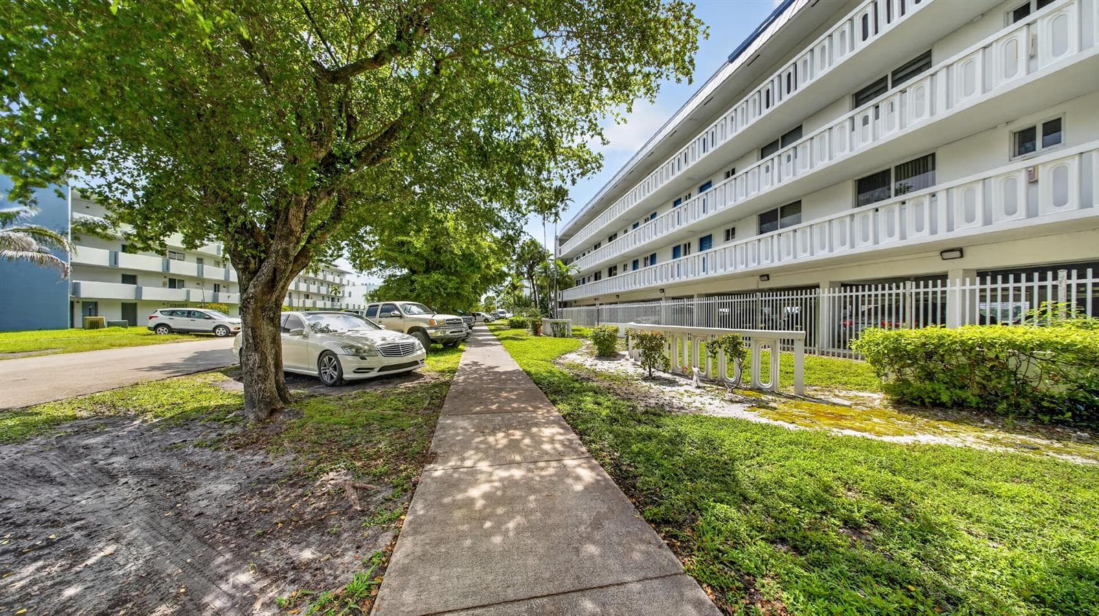 1100 NE 191st Street # 44, Miami FL 33179 — 3