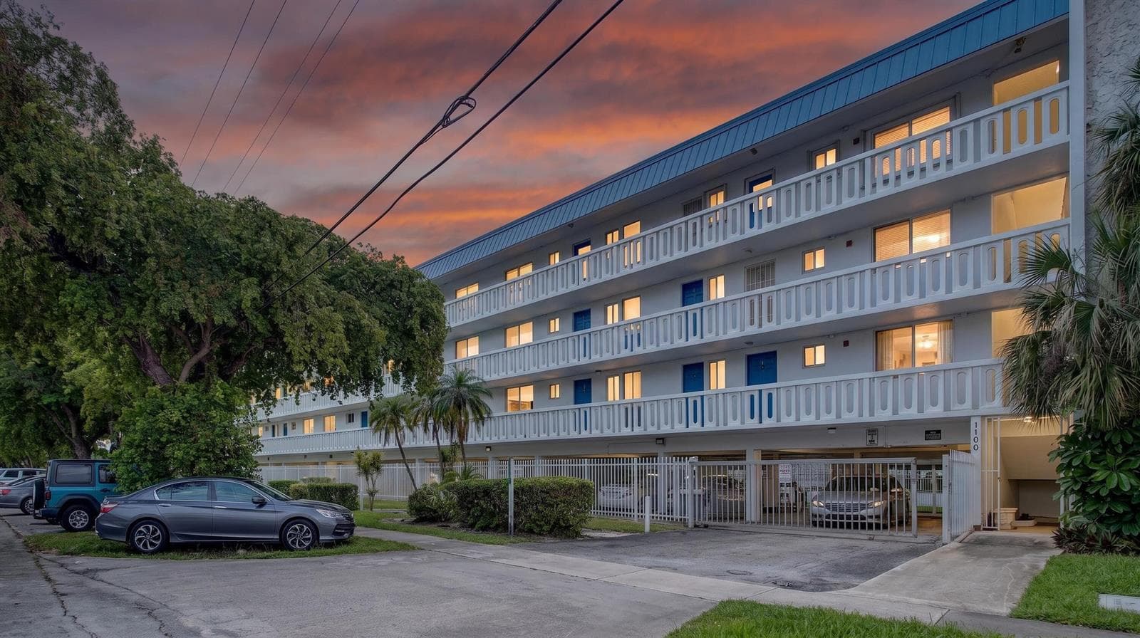1100 NE 191st Street # 44, Miami FL 33179 — 1