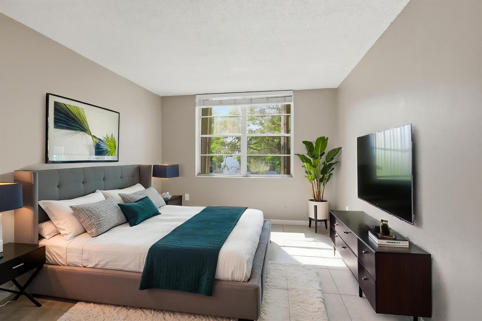 9360 Fontainebleau Boulevard Apt 310, Miami FL 33172 — 6