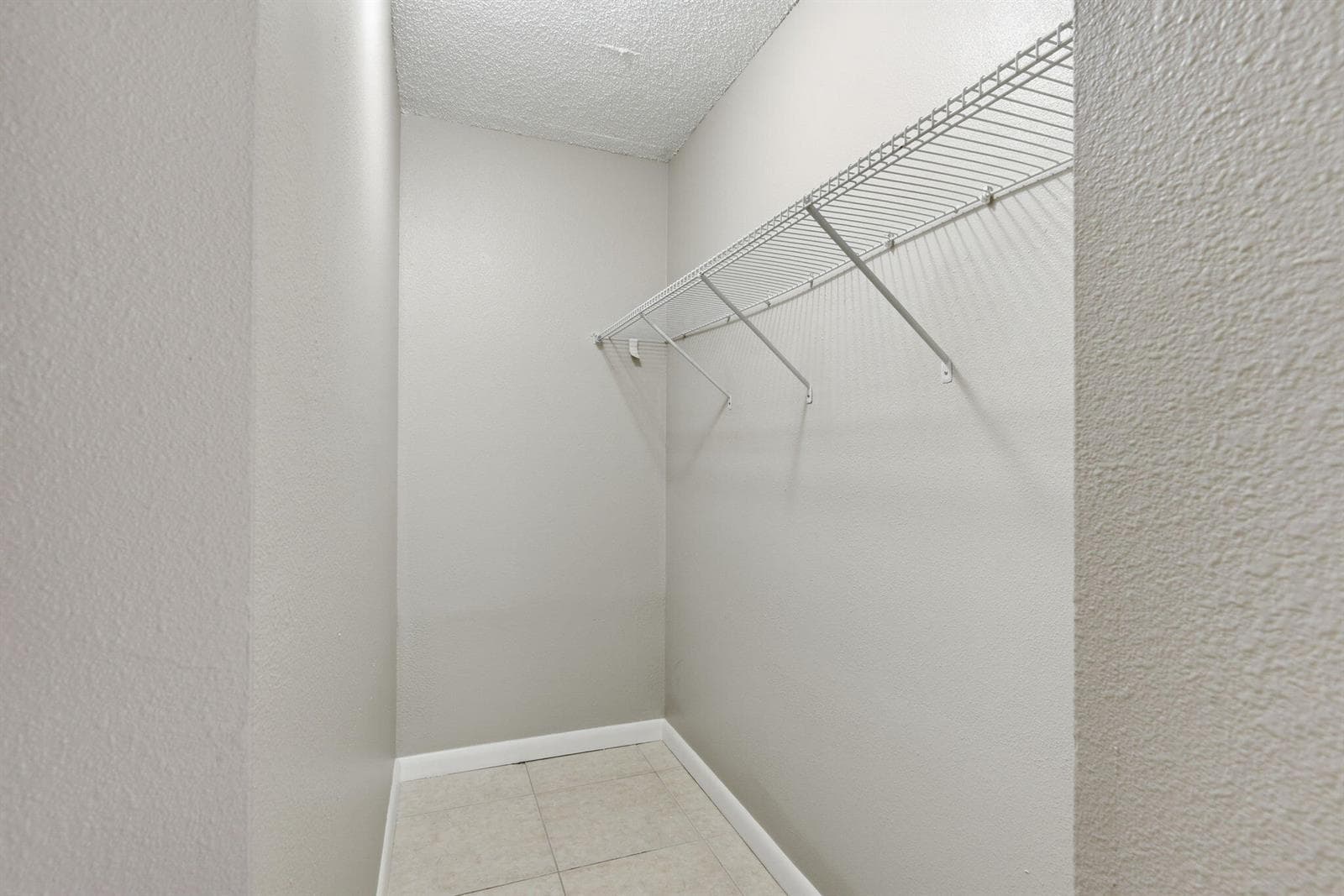 9360 Fontainebleau Boulevard Apt 310, Miami FL 33172 — 22