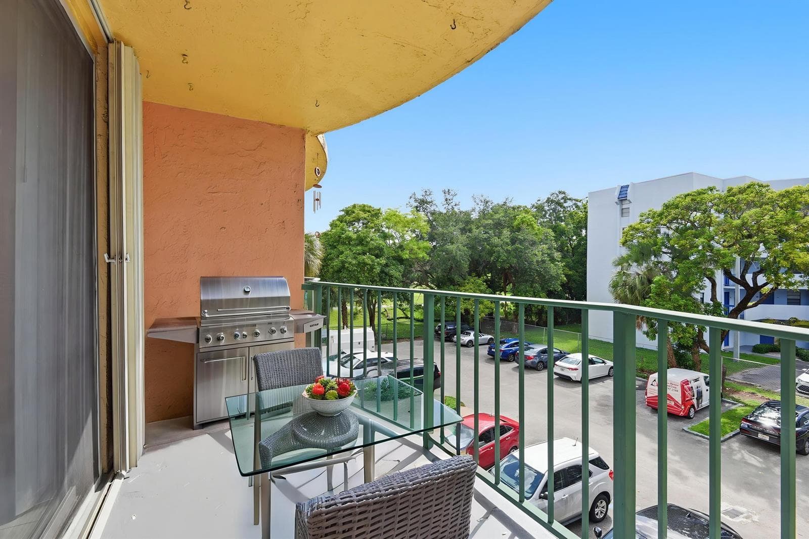 9360 Fontainebleau Boulevard Apt 310, Miami FL 33172 — 10