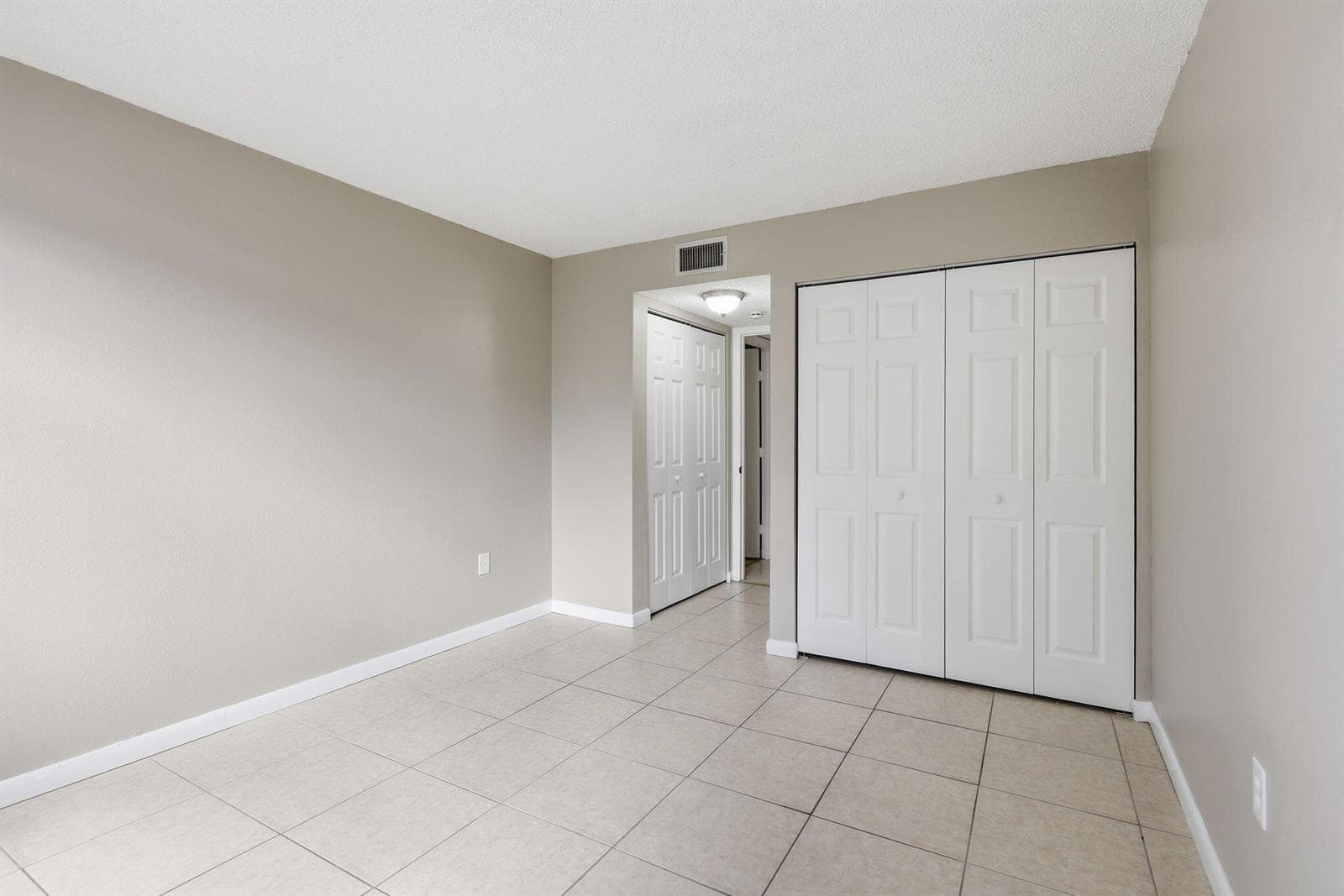 9360 Fontainebleau Boulevard Apt 310, Miami FL 33172 — 19