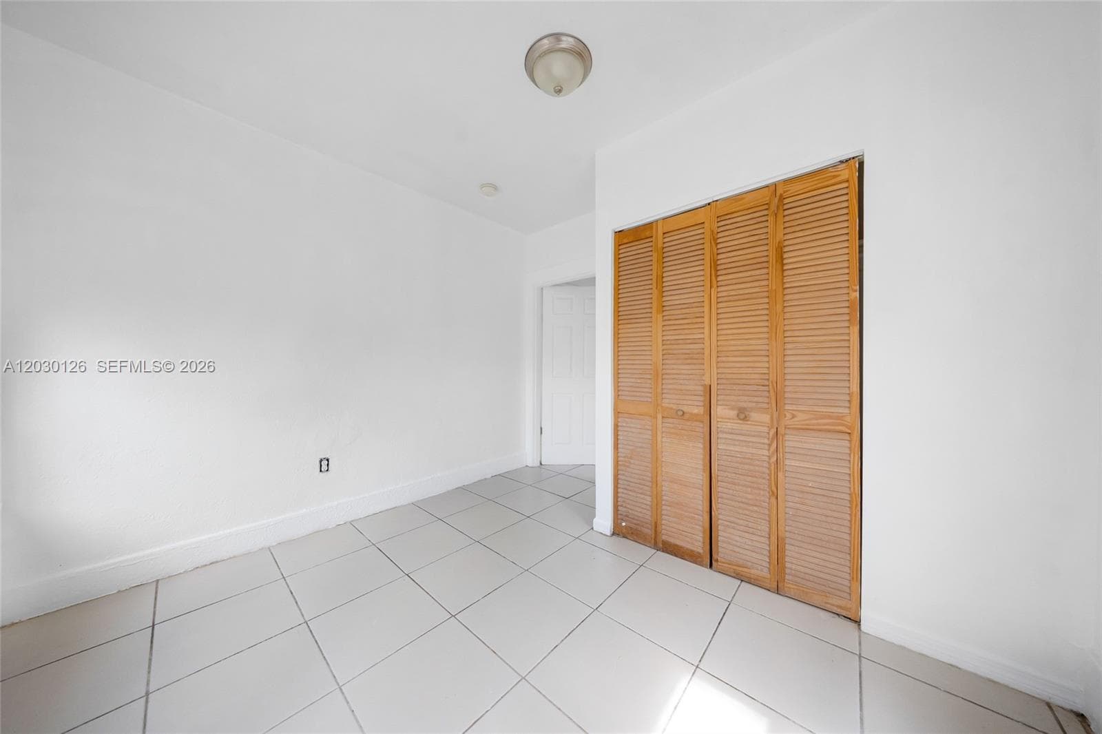 1035 NW 4th St, Miami FL 33128 — 33