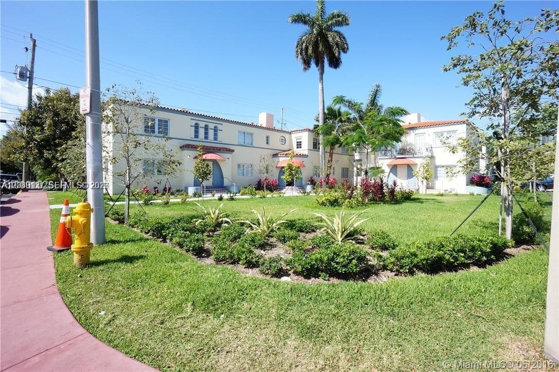 1450 Meridian Ave # 105, Miami Beach FL 33139 — 18
