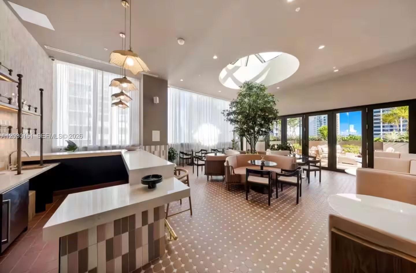 11 NE 6th St # 1212, Miami FL 33132 — 18