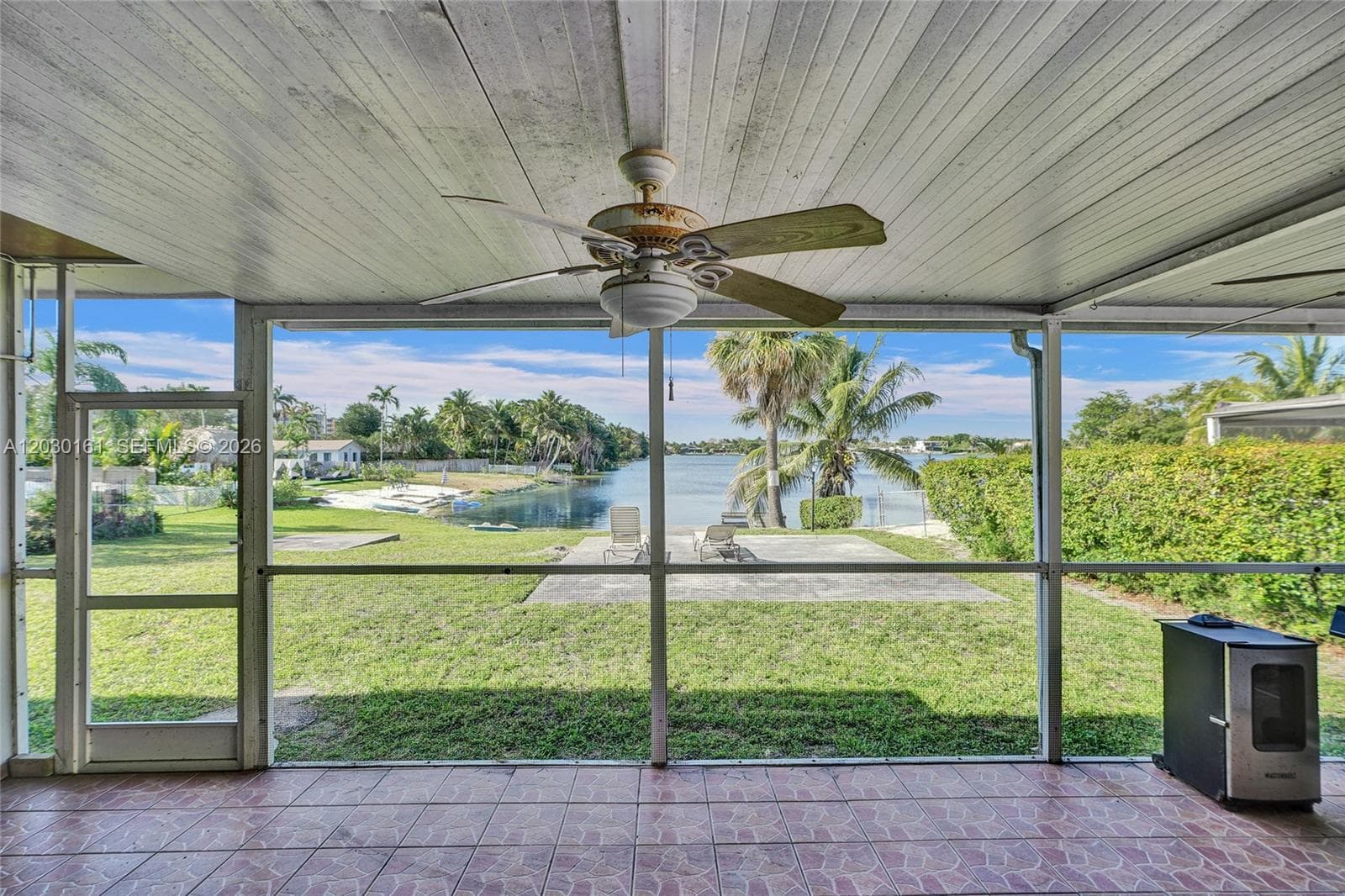 1825 NE 187th St, Miami FL 33179 — 23