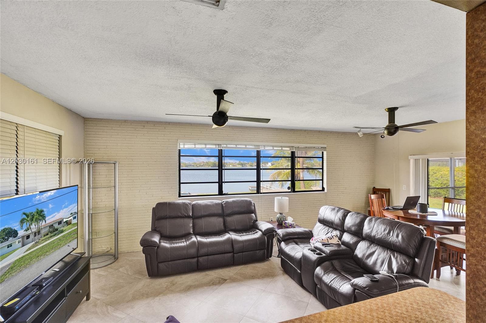 1825 NE 187th St, Miami FL 33179 — 17