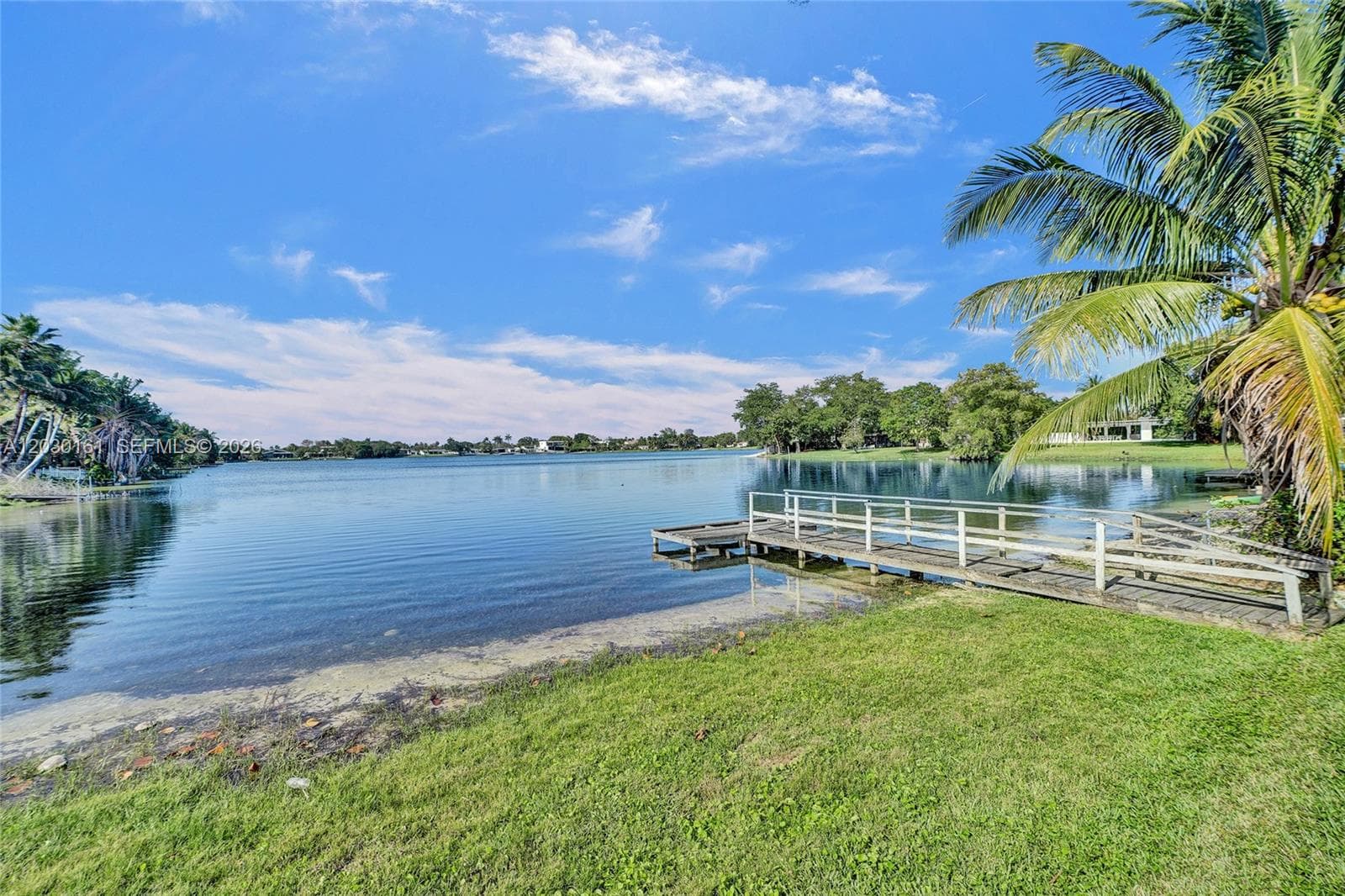 1825 NE 187th St, Miami FL 33179 — 20