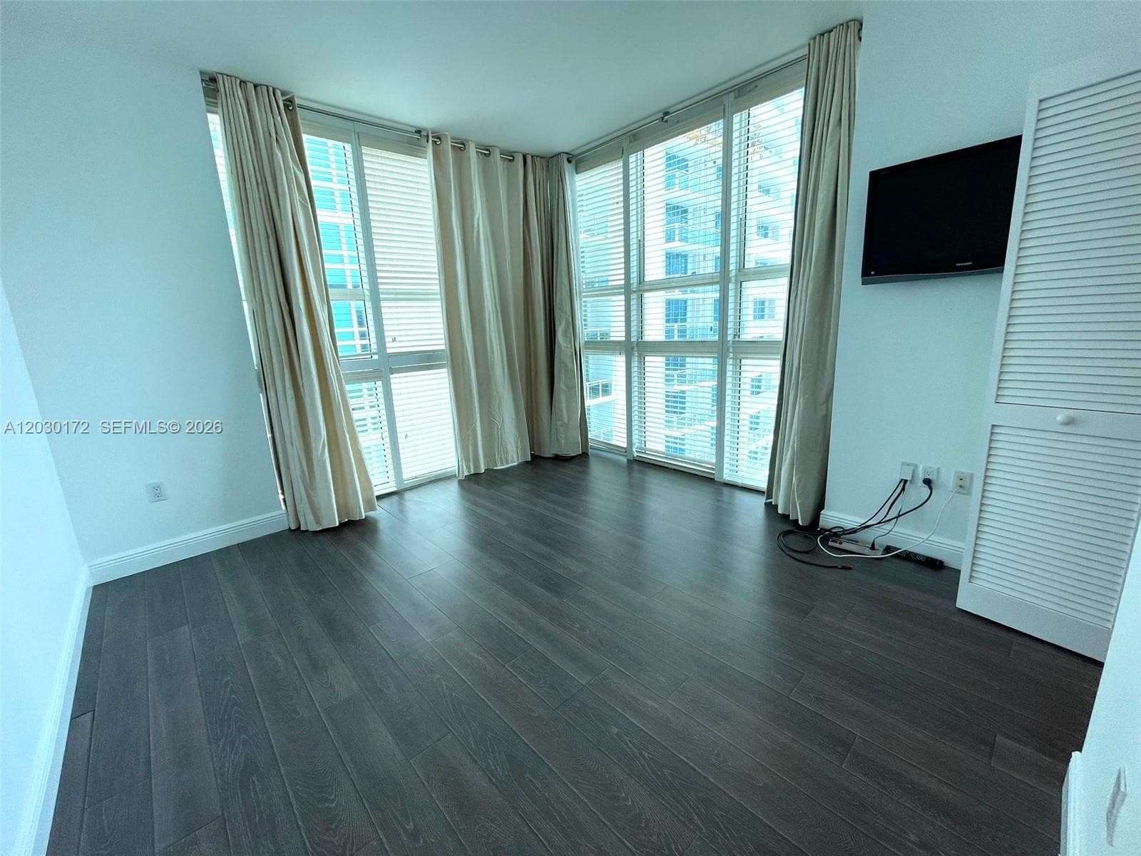 951 Brickell Ave # 3600, Miami FL 33131 — 12