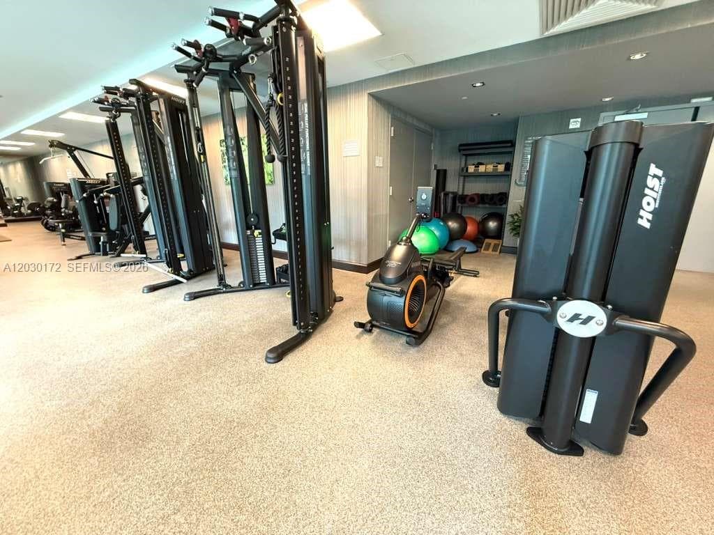951 Brickell Ave # 3600, Miami FL 33131 — 53