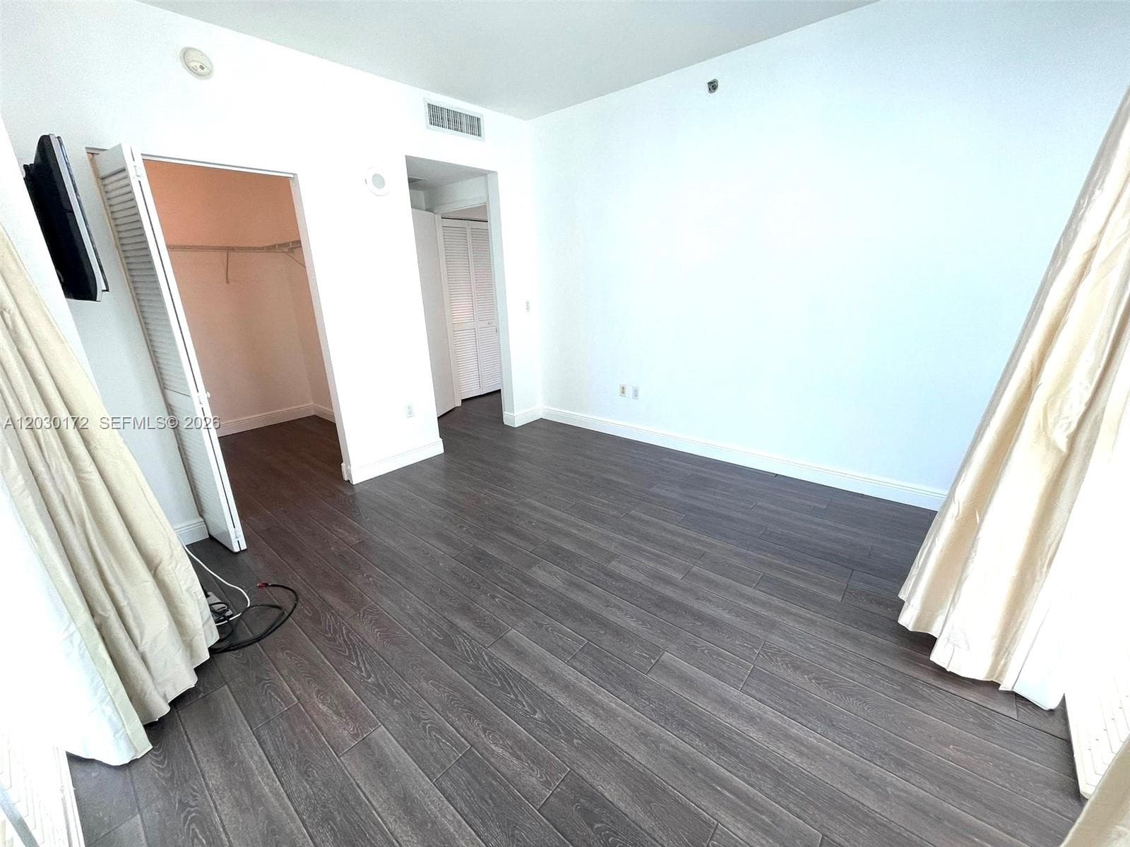 951 Brickell Ave # 3600, Miami FL 33131 — 10