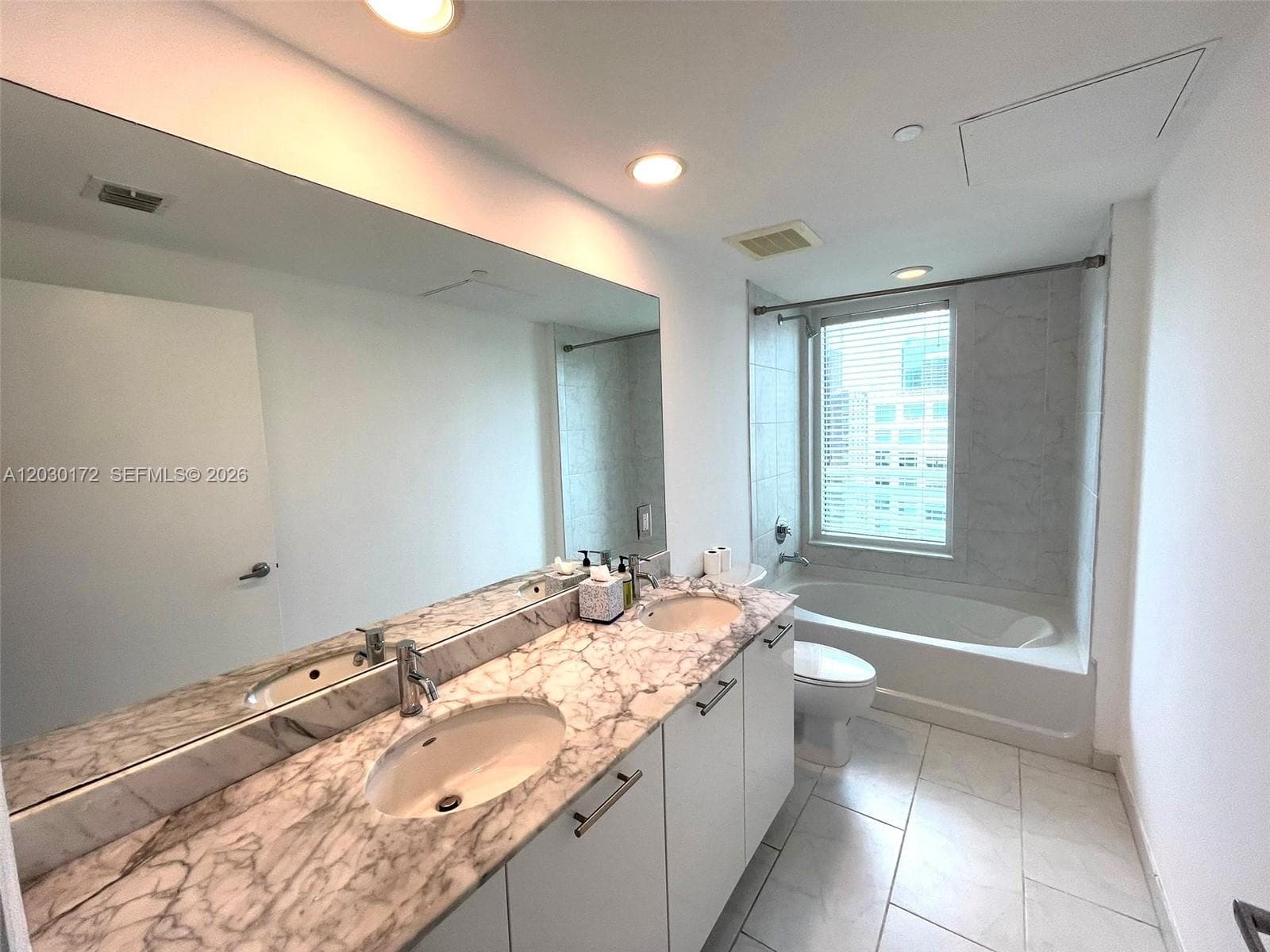 951 Brickell Ave # 3600, Miami FL 33131 — 14