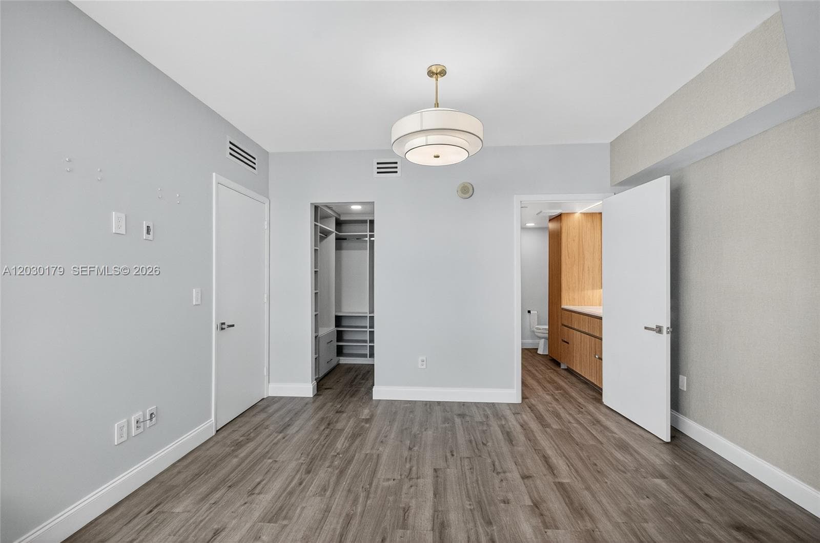 350 S Miami Ave # 1705, Miami FL 33130 — 24