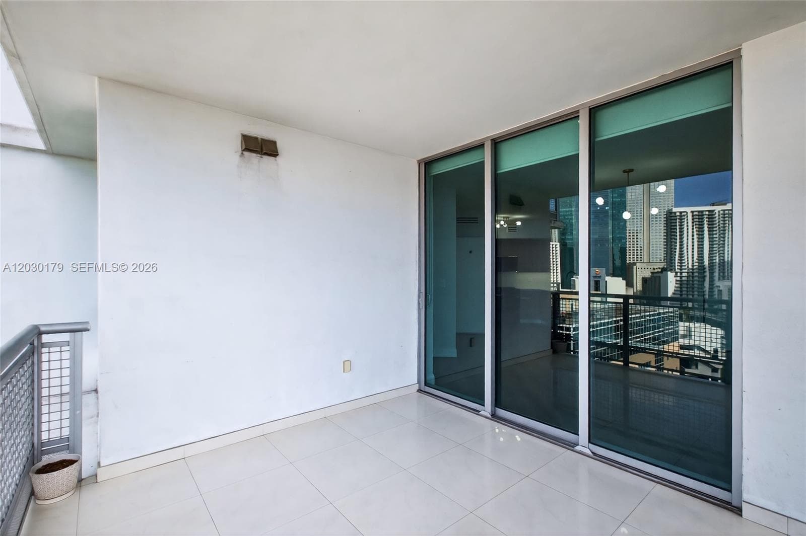 350 S Miami Ave # 1705, Miami FL 33130 — 38