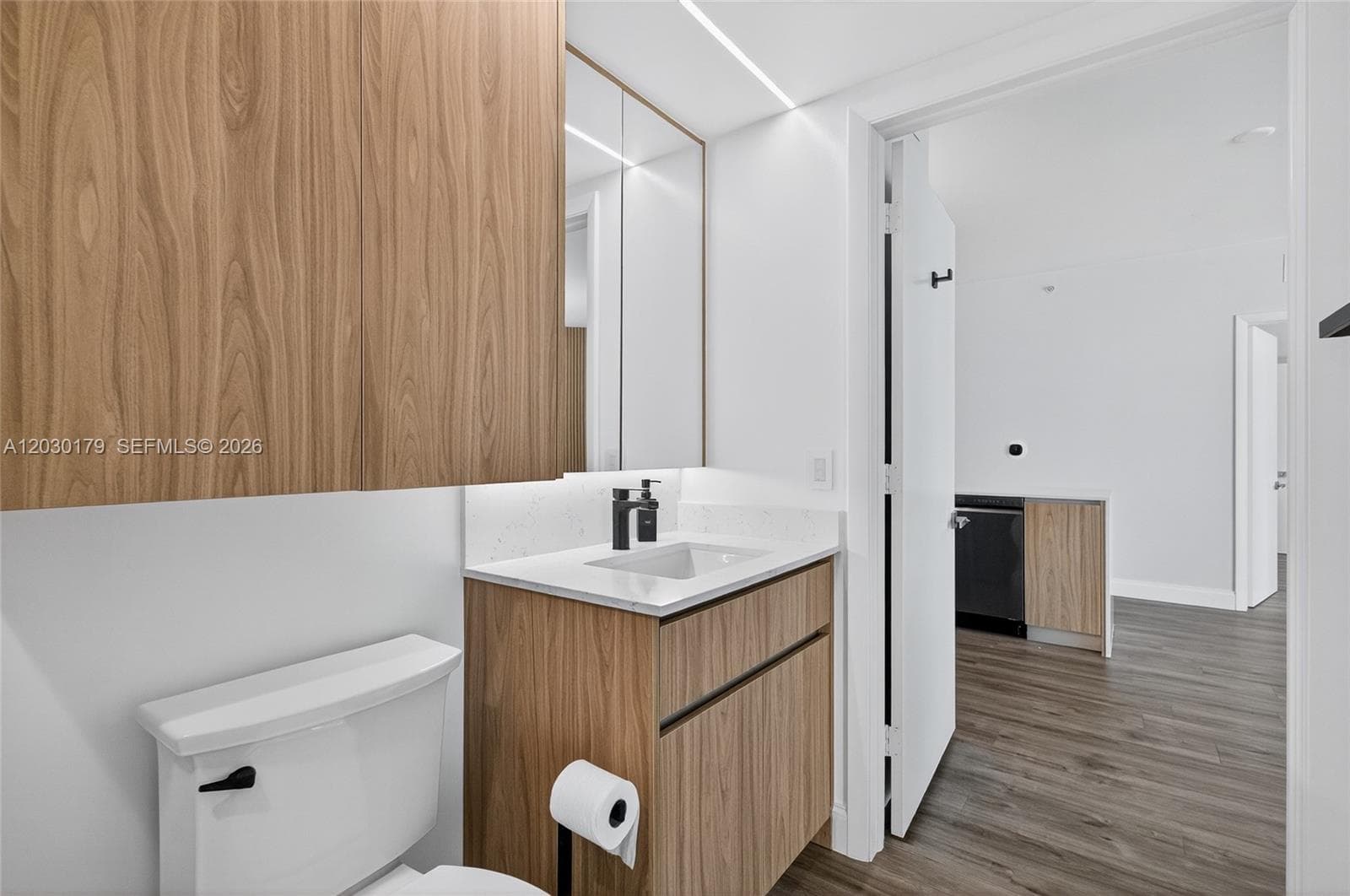 350 S Miami Ave # 1705, Miami FL 33130 — 11