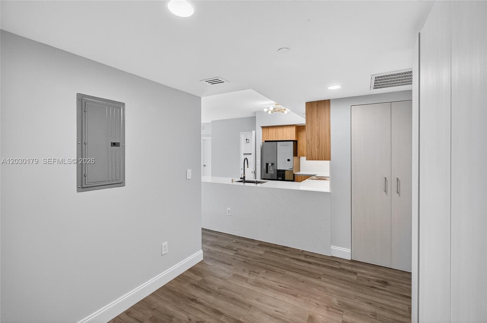 350 S Miami Ave # 1705, Miami FL 33130 — 19