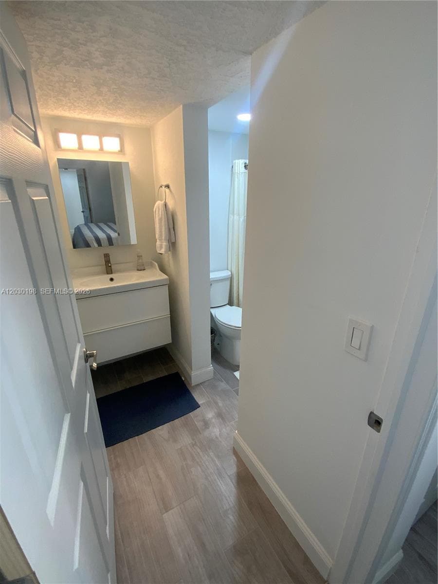 6444 Collins Ave # A6, Miami Beach FL 33141 — 20