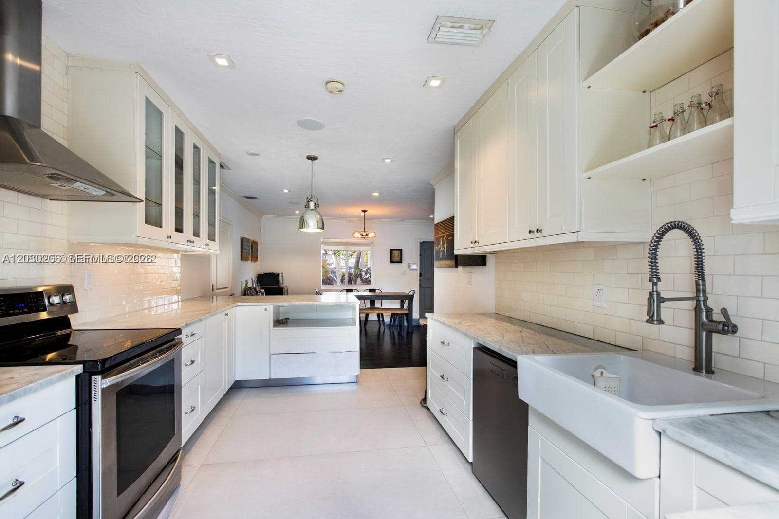 6530 SW 43rd St, Miami FL 33155 — 8