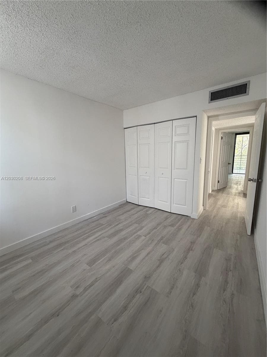 20200 W Country Club Dr, Aventura FL 33180 — 4