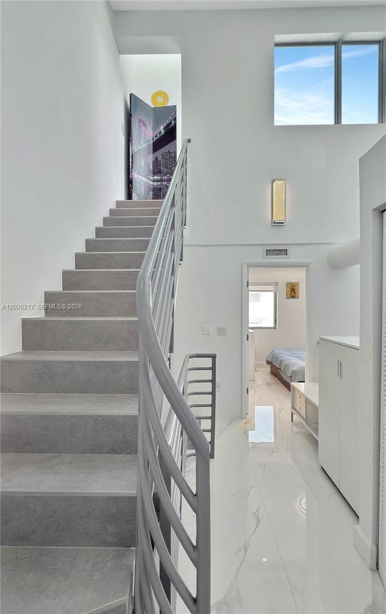 734 Michigan Ave, Miami Beach FL 33139 — 47