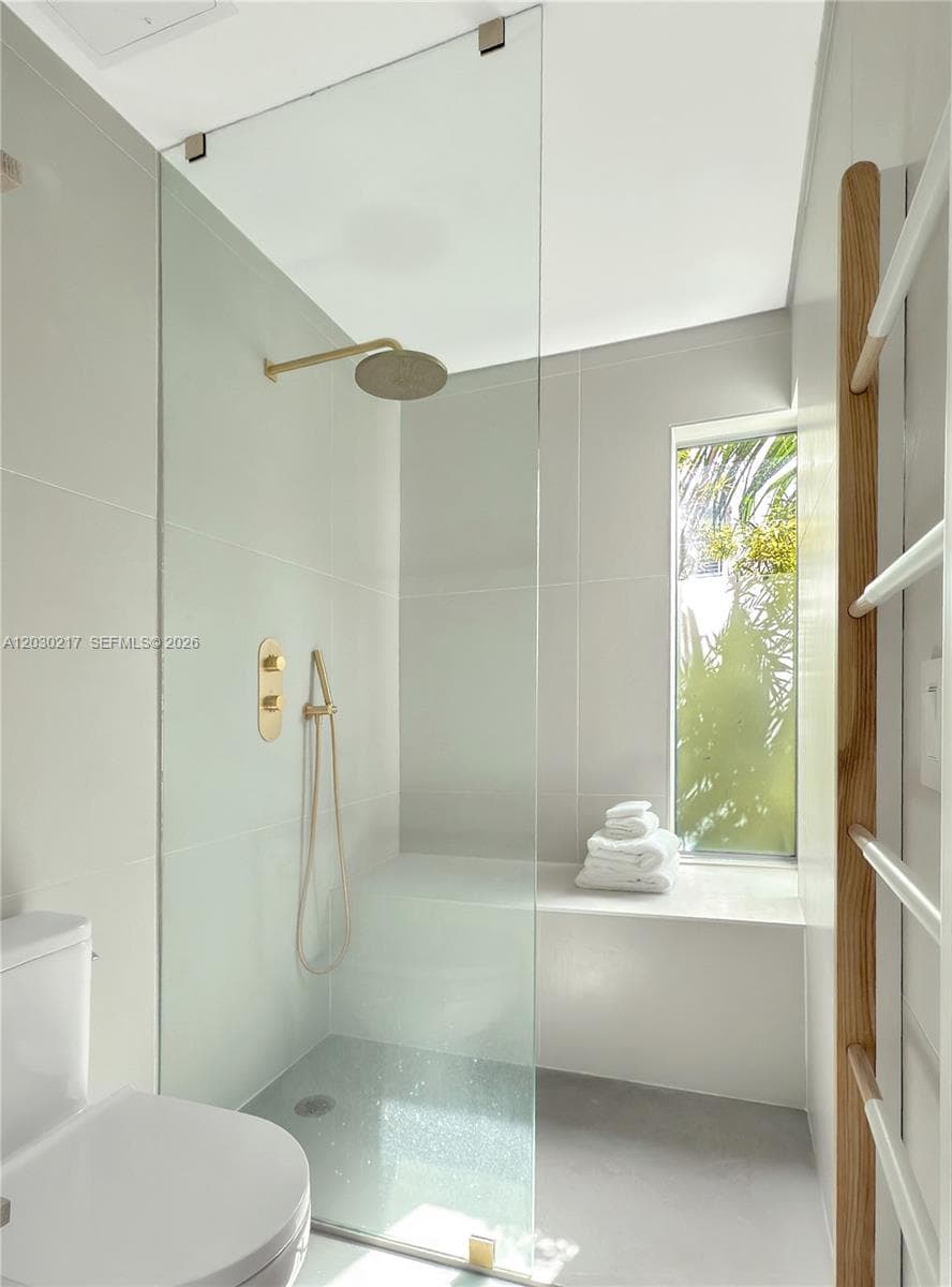 734 Michigan Ave, Miami Beach FL 33139 — 24