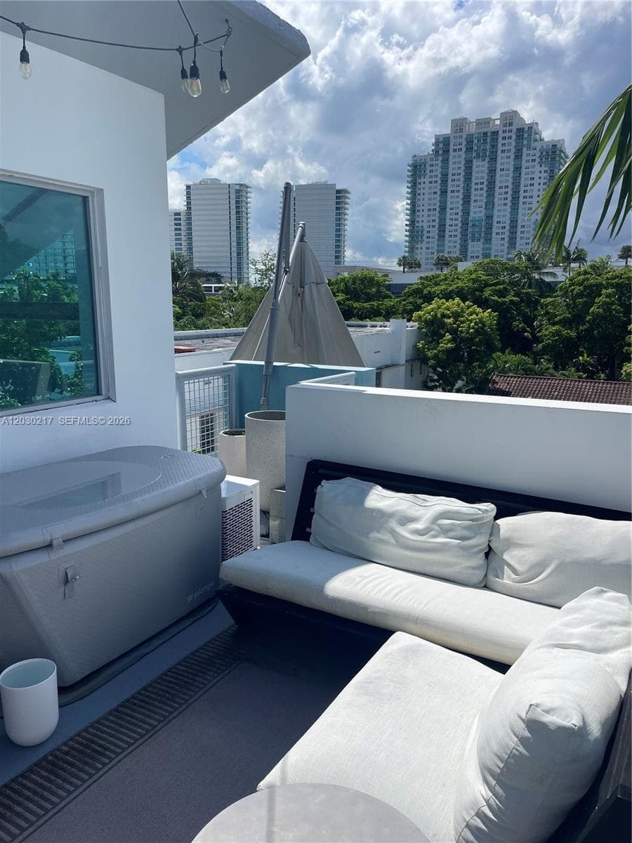 734 Michigan Ave, Miami Beach FL 33139 — 10