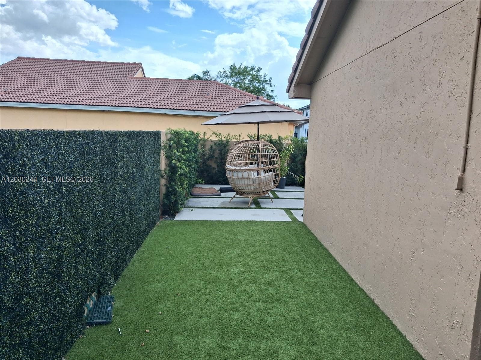 17531 NW 62nd Pl N, Hialeah FL 33015 — 3