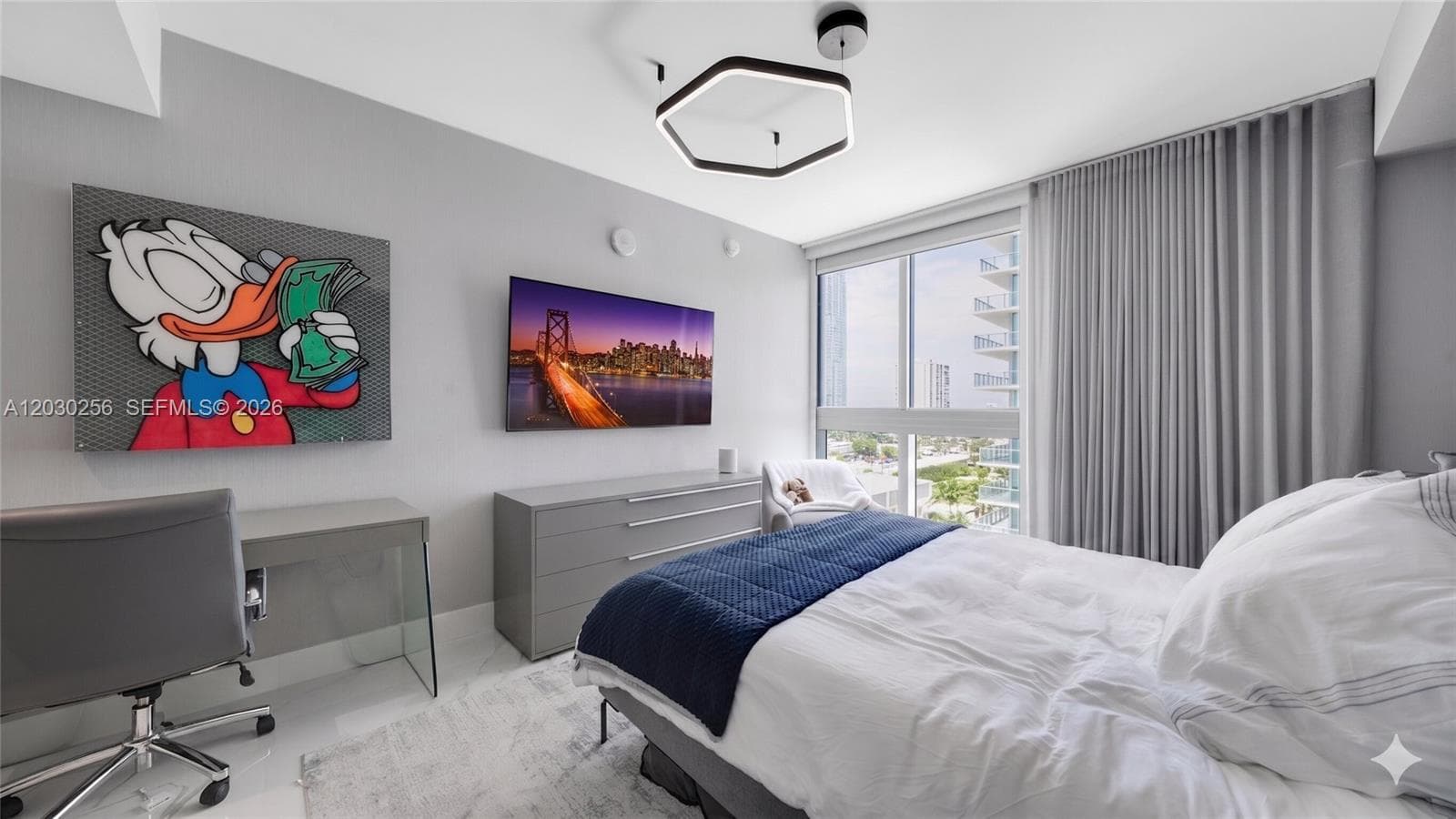 330 Sunny Isles Blvd # 1107, Sunny Isles Beach FL 33160 — 32