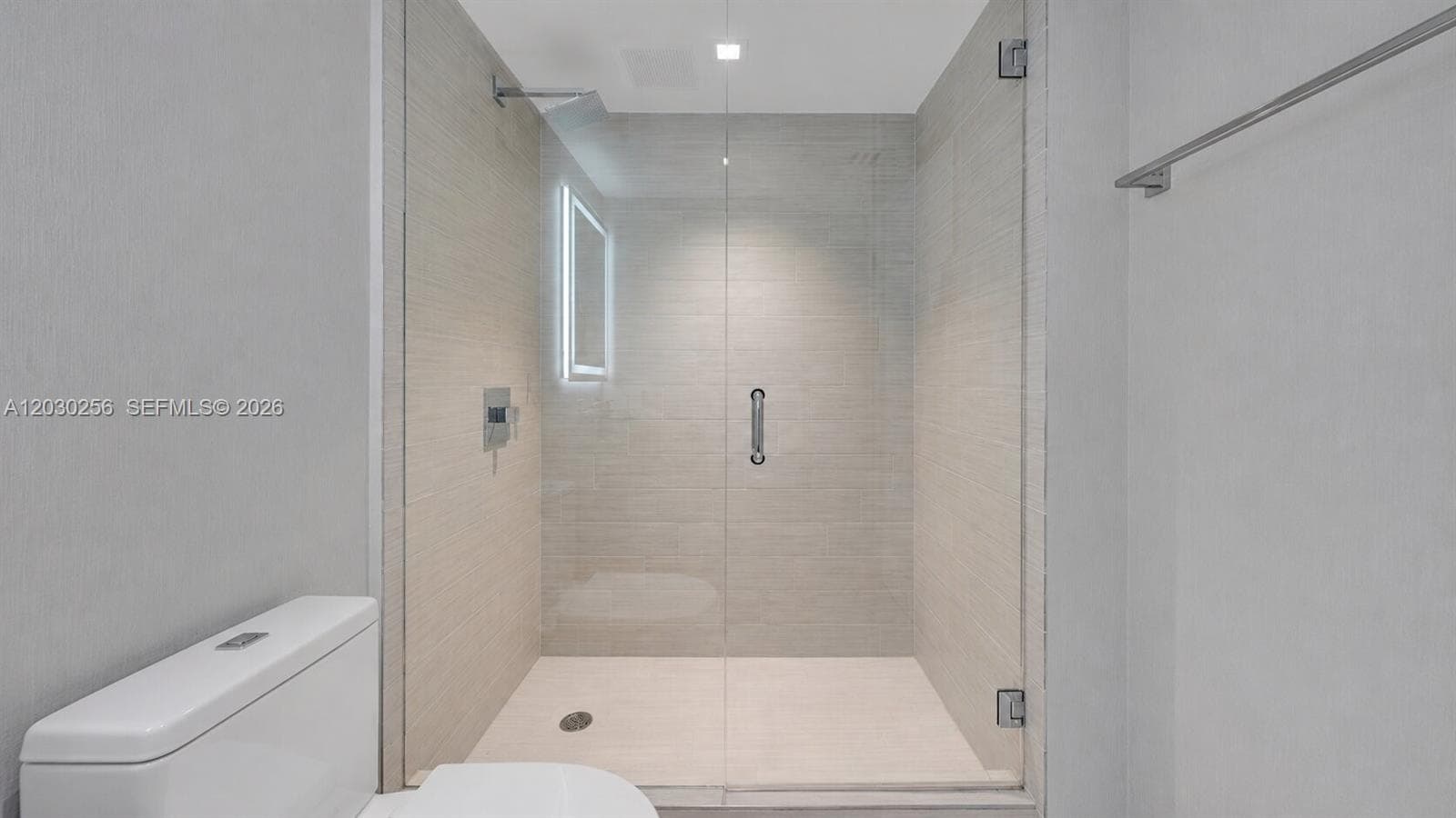 330 Sunny Isles Blvd # 1107, Sunny Isles Beach FL 33160 — 30