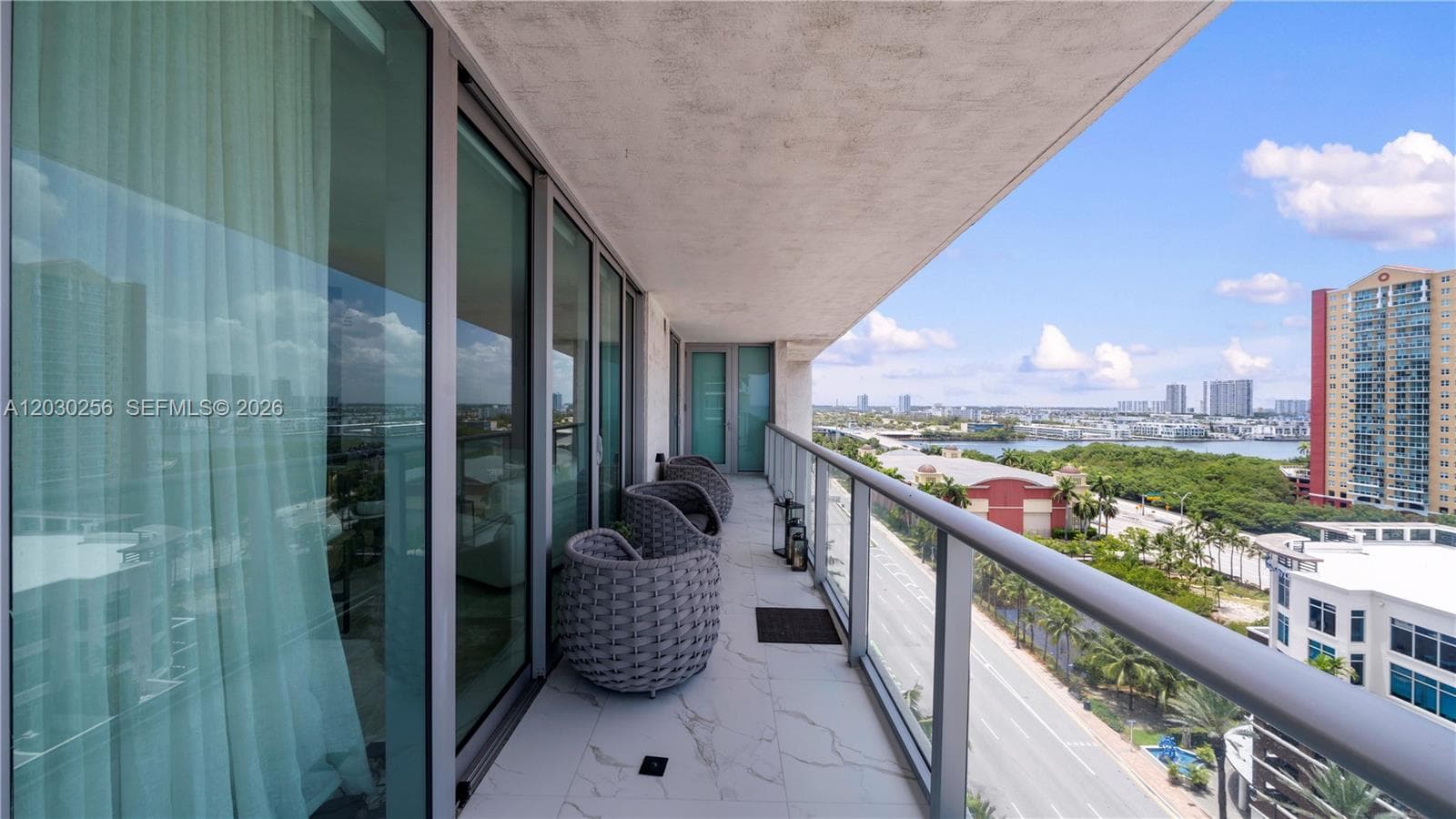 330 Sunny Isles Blvd # 1107, Sunny Isles Beach FL 33160 — 40