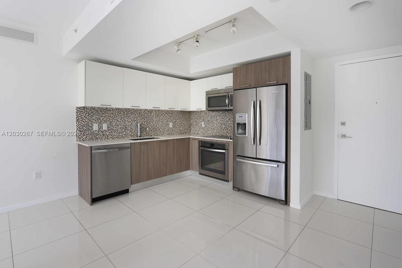 5252 NW 85th Ave # 1509, Doral FL 33166 — 12