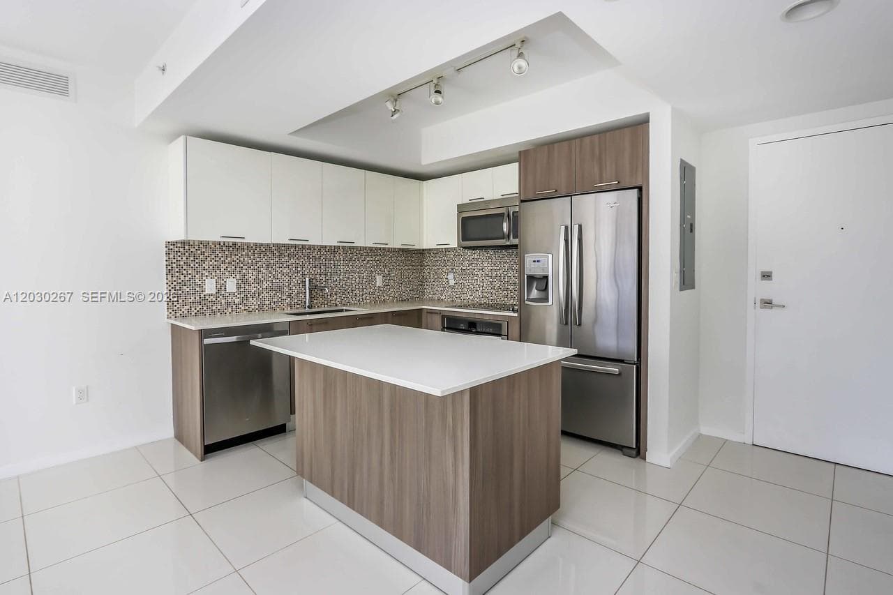 5252 NW 85th Ave # 1509, Doral FL 33166 — 11