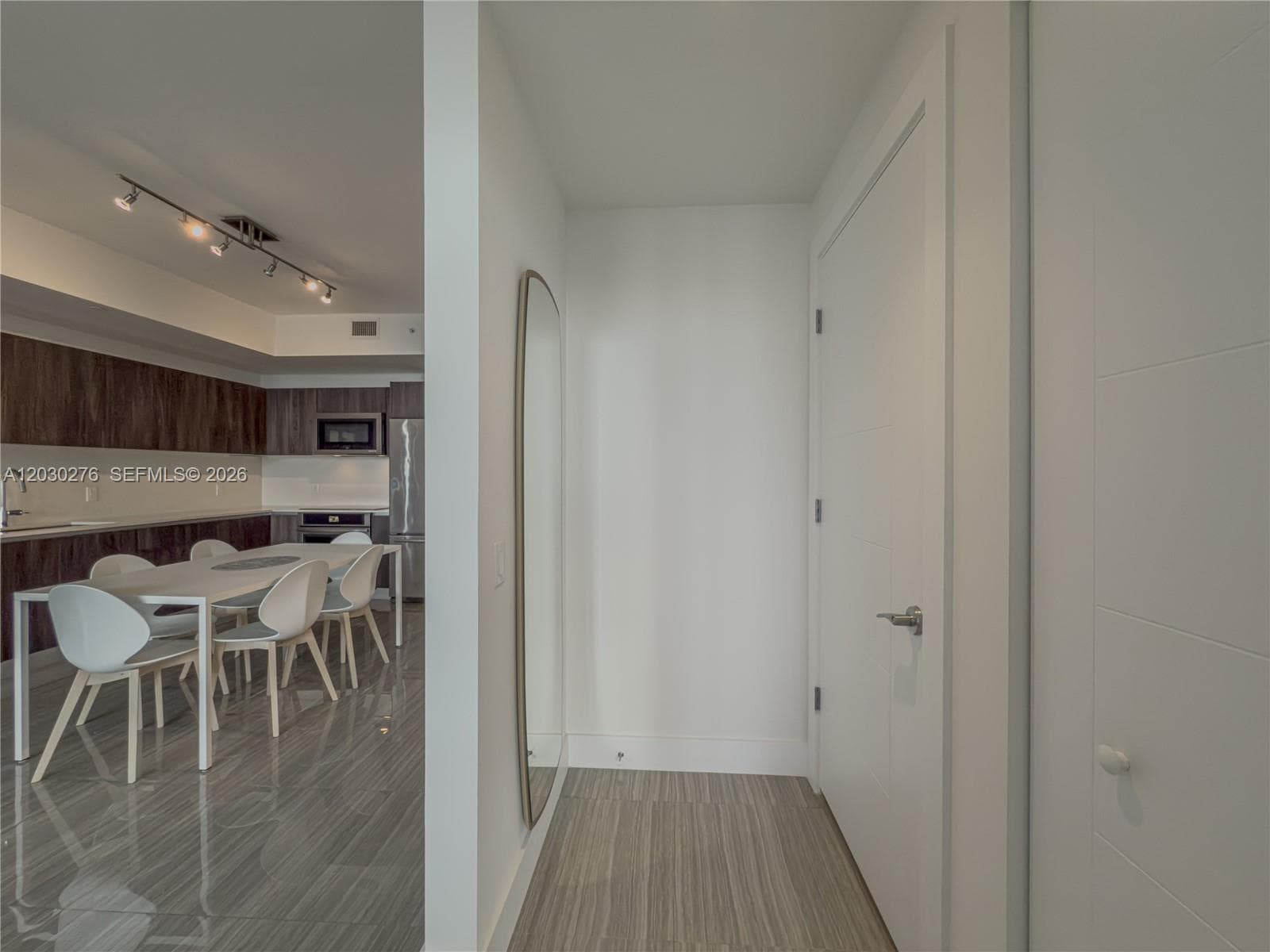 2960 NE 207th St # 1104, Aventura FL 33180 — 20