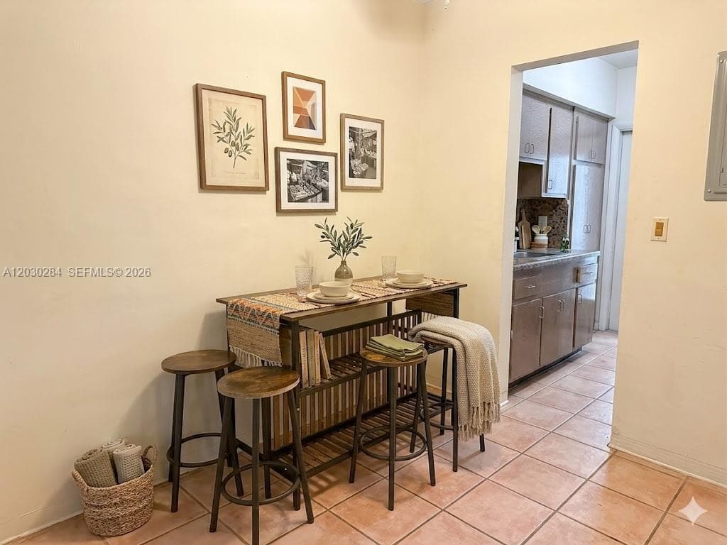 1050 Pennsylvania Ave # 11, Miami Beach FL 33139 — 3
