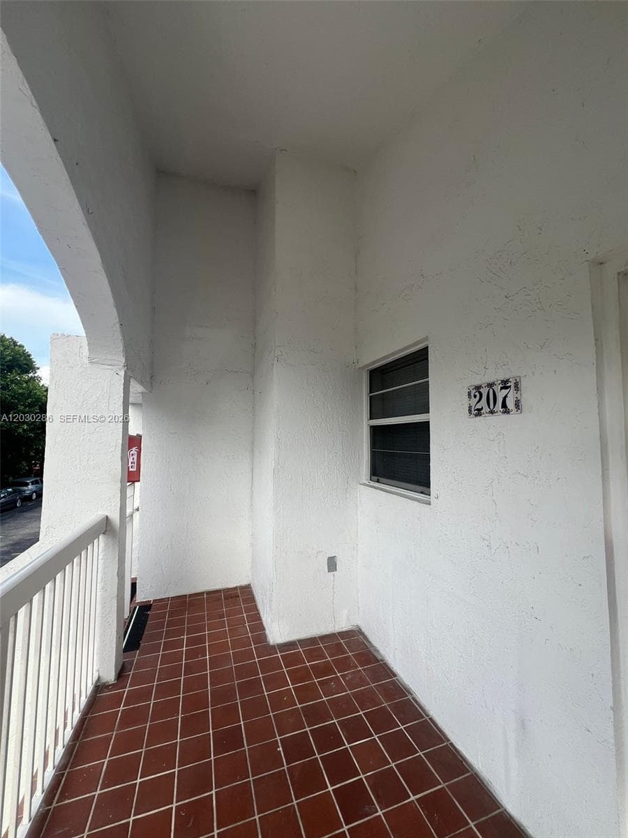 15315 SW 76th Ter # 207, Miami FL 33193 — 2