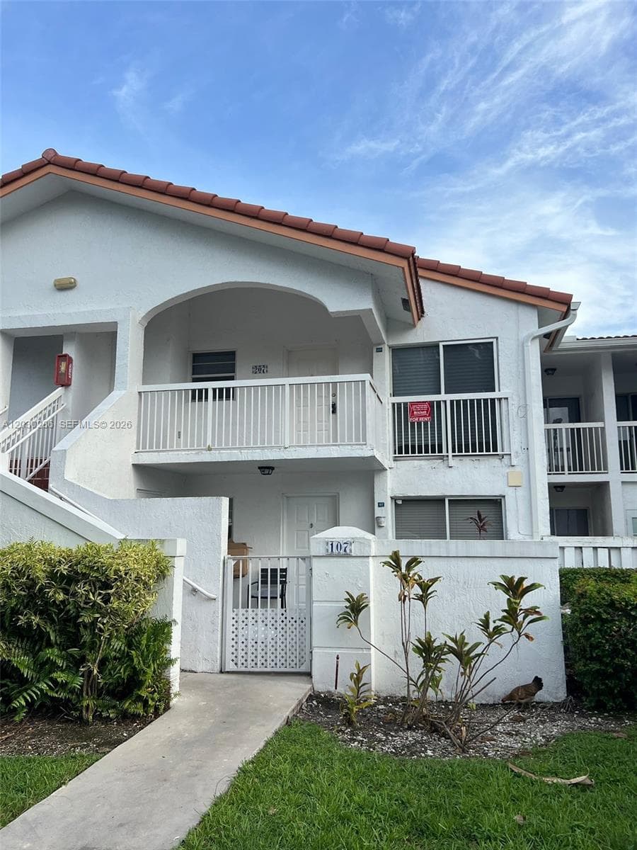 15315 SW 76th Ter # 207, Miami FL 33193 — 1
