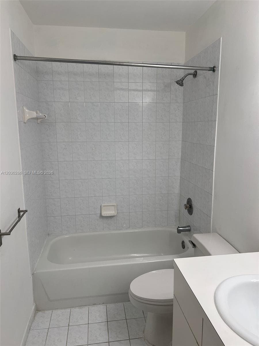 15315 SW 76th Ter # 207, Miami FL 33193 — 9