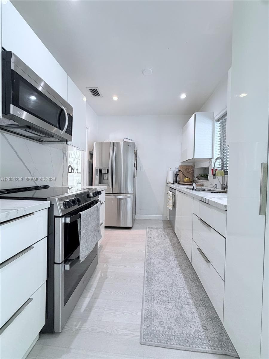 9021 N Miami Ave, El Portal FL 33150 — 2