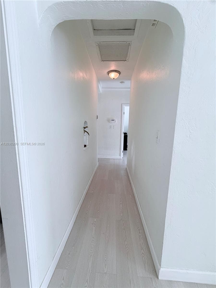 9021 N Miami Ave, El Portal FL 33150 — 12