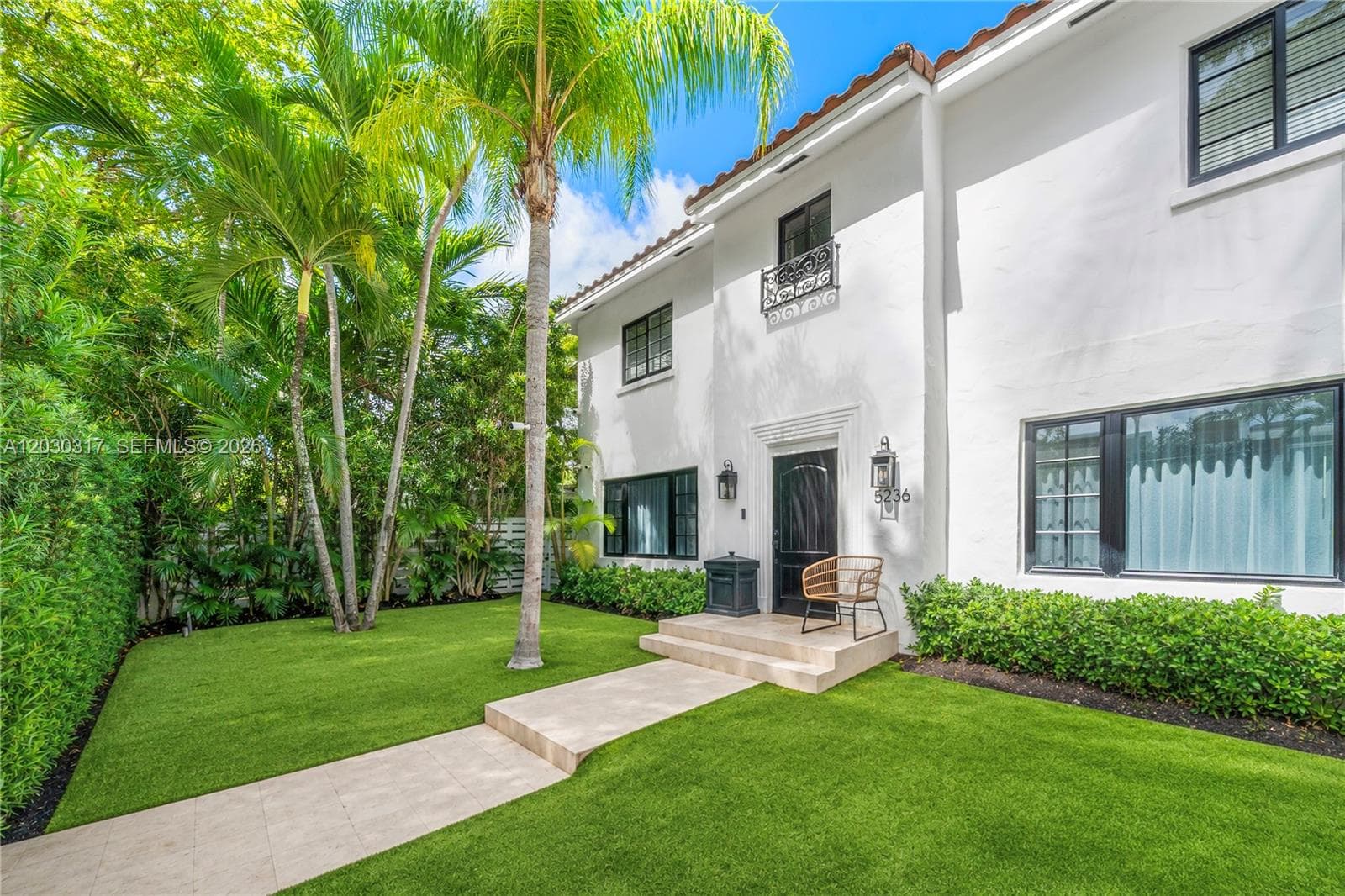 5236 Pine Tree Dr, Miami Beach FL 33140 — 6