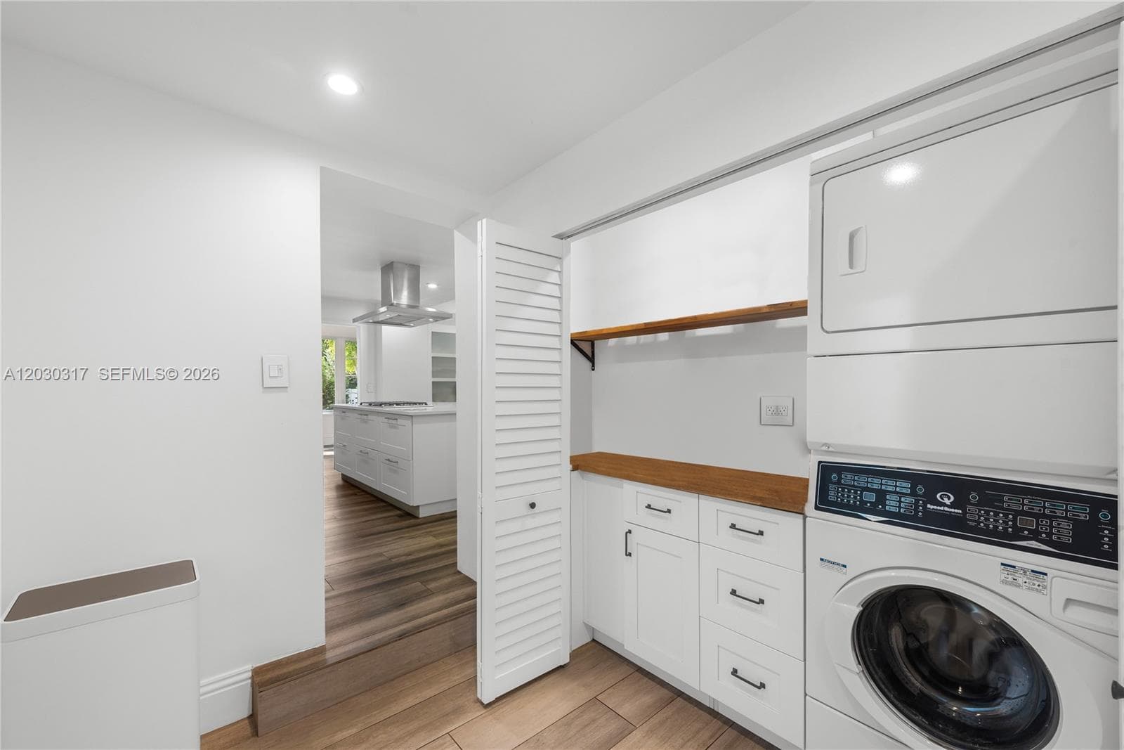 5236 Pine Tree Dr, Miami Beach FL 33140 — 16