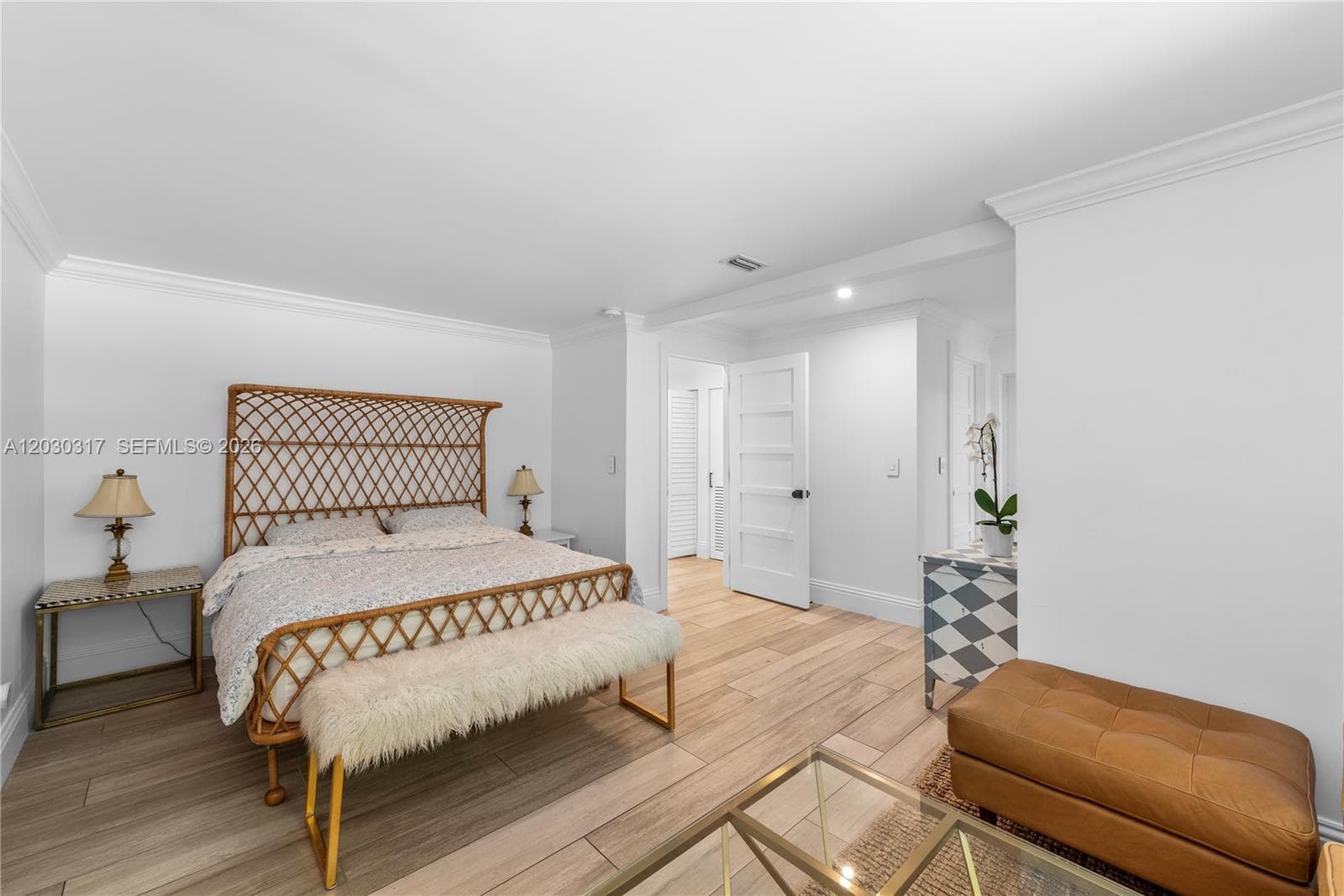 5236 Pine Tree Dr, Miami Beach FL 33140 — 18
